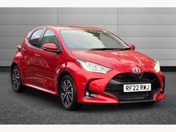 Red Used 2022 Toyota Yaris Hybrid Design Hatchback | £18,295 (Fair price)