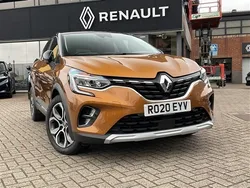 Orange black Used 2020 Renault Captur Version S SUV | £12,755 (Fair price)
