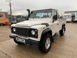 White Used 2008 Land Rover Defender Pickup | £12,995 (Super price)