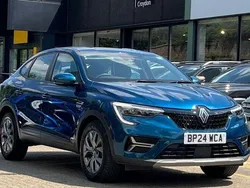 Metallic zanzibar blue Used 2024 Renault Arkana Evolution SUV | £18,090 (Super price)