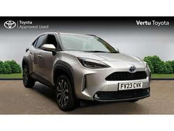 Silver Used 2023 Toyota Yaris Hybrid Design SUV | £20,250 (Fair price)