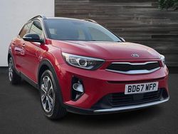 Red Used 2017 Kia Stonic First Edition SUV | £10,490 (Fair price)