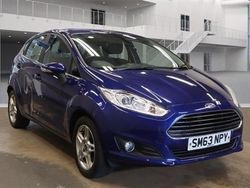 Blue Used 2014 Ford Fiesta Zetec Hatchback | £5,000 (Fair price)