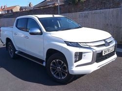 White Used 2020 Mitsubishi L200 Pickup | £23,340 (Expensive)