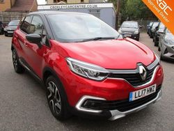 Red Used 2017 Renault Captur Dynamique SUV | £8,690 (Fair price)
