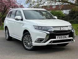White Used 2019 Mitsubishi Outlander P-HEV Estate | £10,695 (Fair price)