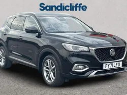 Metallic black pearl Used 2022 MG HS Excite SUV | £14,023 (Fair price)