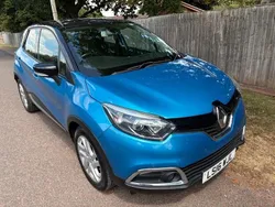 Blue Used 2016 Renault Captur Dynamique SUV | £6,495 (Fair price)