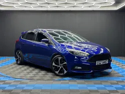 Blue Used 2016 Ford Focus ST Hatchback | £8,690 (Good price)