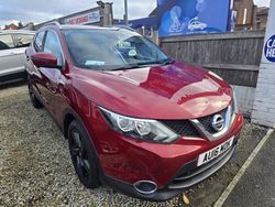 Red Used 2016 Nissan Qashqai N-TEC SUV | £7,750 (Fair price)