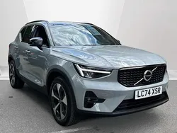 Used 2025 Volvo XC40 Plus SUV | £36,990 (Expensive)