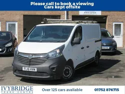 White Used 2016 Vauxhall Vivaro S Van | £5,875 (Fair price)
