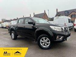 Black Used 2021 Nissan Navara Acenta Pickup | £11,495 (Good price)