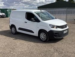 White Used 2021 Peugeot Partner MPV | £4,750 (Good price)