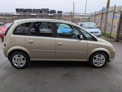 Gold Used 2010 Vauxhall Meriva Design Edition MPV | £3,295 (A bit pricey)