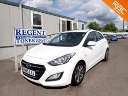 White Used 2015 Hyundai i30 SE Hatchback | £7,495 (Fair price)