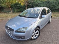 Blue Used 2007 Ford Focus Zetec Hatchback | £780 (Good price)