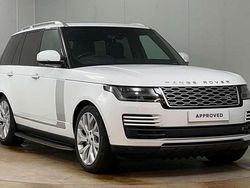 White Used 2019 Land Rover Range Rover Vogue SE SUV | £46,000 (Expensive)