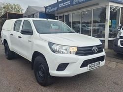 White Used 2019 Toyota HiLux Active Pickup | £14,995 (Fair price)