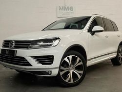 White Used 2016 VW Touareg R-line SUV | £10,990 (Fair price)