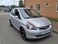 Silver Used 2004 Honda Jazz SE Hatchback | £1,795 (Good price)