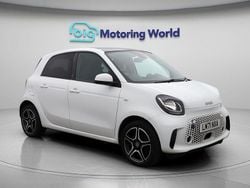 White Used 2021 Smart ForFour Electric Drive Premium Hatchback | £9,000 (Fair price)