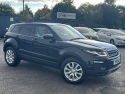 Black Used 2016 Land Rover Range Rover evoque SE SUV | £10,995 (Fair price)