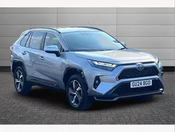 Silver blade Used 2024 Toyota RAV4 Hybrid Design SUV | £34,799 (Fair price)