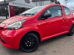 Red Used 2007 Toyota Aygo Hatchback | £2,999 (Expensive)