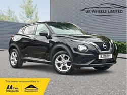 Black Used 2021 Nissan Juke N-Connecta SUV | £13,690 (Fair price)