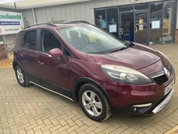 Red Used 2013 Renault Scénic III Dynamique MPV | £2,250 (Good price)