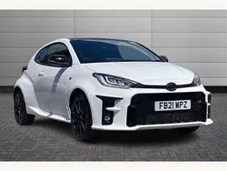 Pure white Used 2021 Toyota Yaris Hatchback | £31,295 (Fair price)
