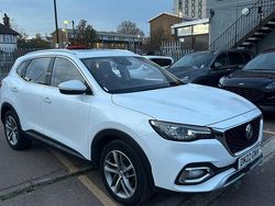 White Used 2022 MG HS Exclusive SUV | £12,990 (Good price)