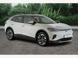 White Used 2025 VW ID.4 Pro SUV | £30,490 (Fair price)