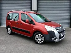 Red Used 2011 Citroën Berlingo XTR MPV | £3,500 (Fair price)