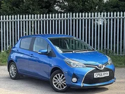 Blue Used 2017 Toyota Yaris Hatchback | £8,965 (Fair price)