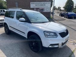 White Used 2015 Skoda Yeti SE SUV | £8,495 (Fair price)