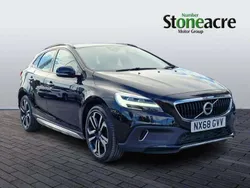 Black Used 2018 Volvo V40 CC Pro Estate | £11,500 (Fair price)