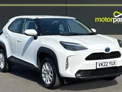 White Used 2022 Toyota Yaris Cross SUV | £18,000