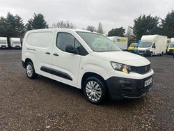 White Used 2019 Peugeot Partner MPV | £9,000 (A bit pricey)
