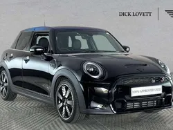 Black Used 2021 Mini Cooper S Exclusive Hatchback | £22,750 (Expensive)