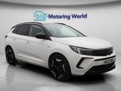 White Used 2023 Vauxhall Grandland X GSe SUV | £18,900 (Fair price)