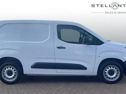 White Used 2024 Citroën Berlingo PureTech MPV | £14,995 (Fair price)
