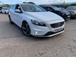 White Used 2015 Volvo V40 R-Design Estate | £5,799 (Fair price)