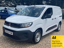 White Used 2024 Vauxhall Combo S MPV | £12,500 (Good price)