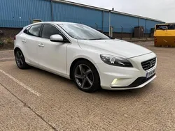 White Used 2014 Volvo V40 R-Design Estate | £4,940 (Good price)