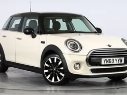 White Used 2018 Mini Cooper Exclusive Hatchback | £13,750 (Fair price)