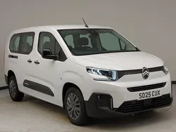 White New 2025 Citroën Berlingo MPV | £24,998 (Fair price)
