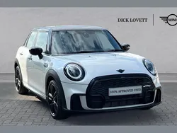 White Used 2023 Mini Cooper Hatch Hatchback | £21,295 (Fair price)