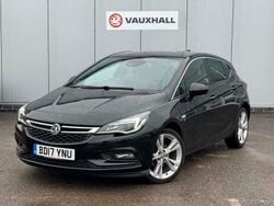 Black mineral black Used 2017 Vauxhall Astra SRi Hatchback | £10,595 (Fair price)